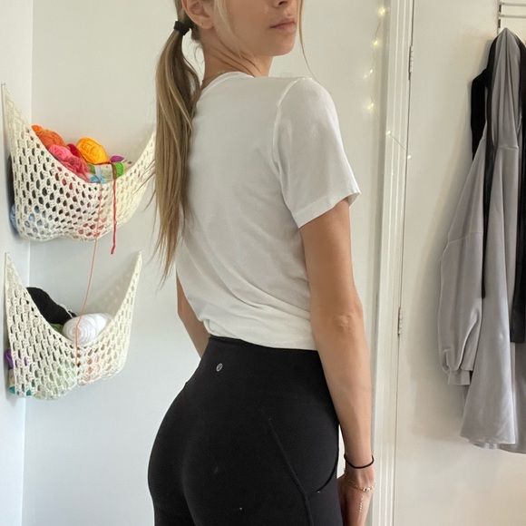 White tee - Picture 4 of 4